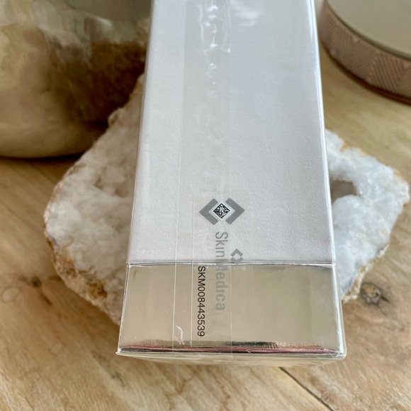 FACTORY SEALED SkinMedica Lytera 2.0 Pigment Correcting Serum - Picture 3 of 4